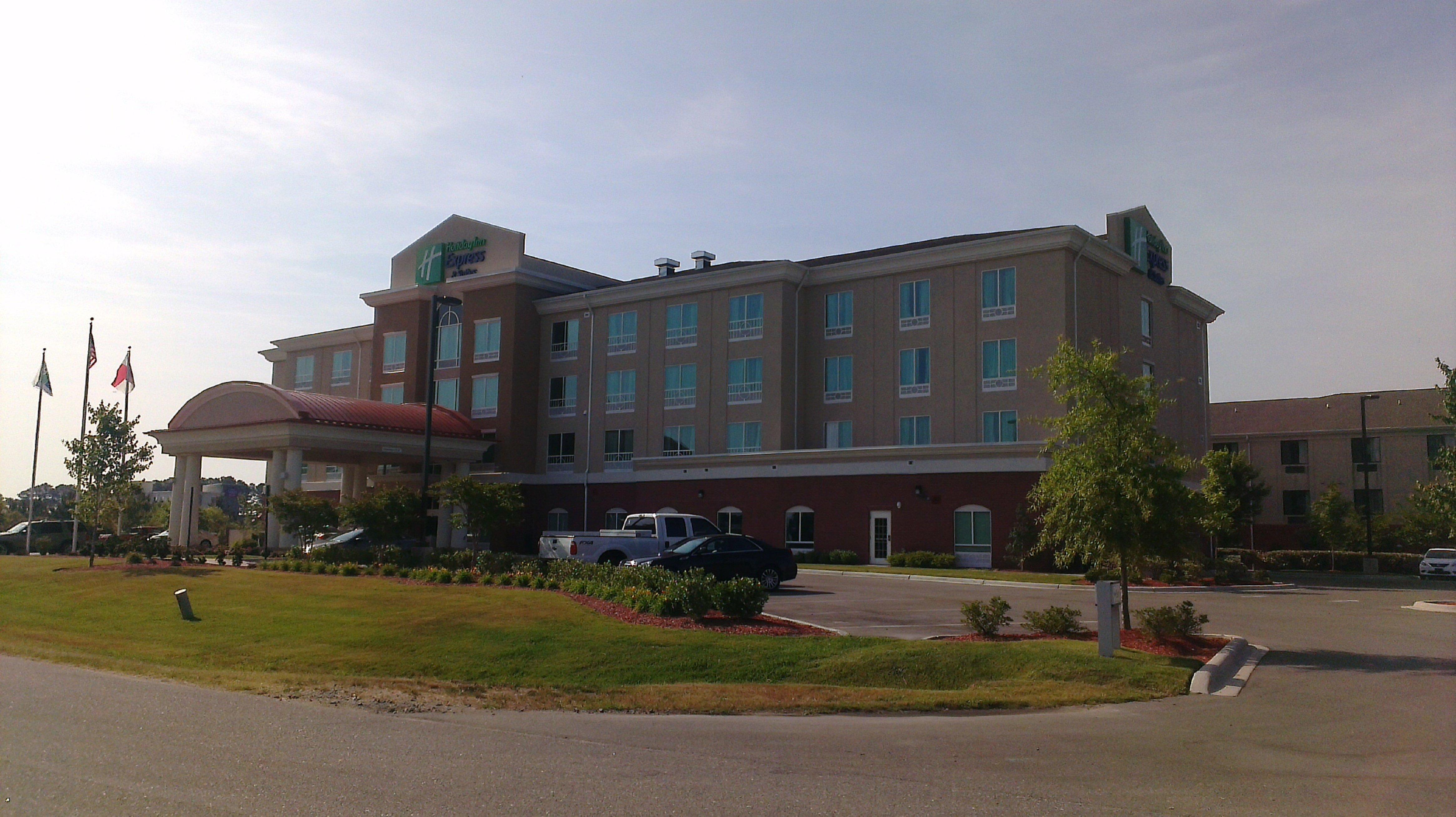 Holiday Inn Express & Suites - Smithfield/Selma By Ihg Exterior foto